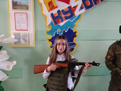 24 апреля в клубе «Физкультурник» прошёл День призывника «На страже мира и добра!».