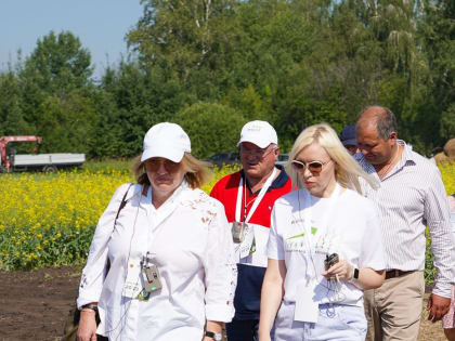 Сотрудники и аспиранты Кузбасской ГСХА посетили «ВСЕРОССИЙСКИЙ ДЕНЬ ПОЛЯ – 2023»