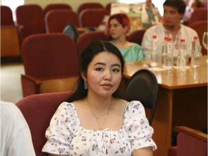 Иностранные студенты приняли участие в интеллектуальной игре «Россия, Пушкин и я»