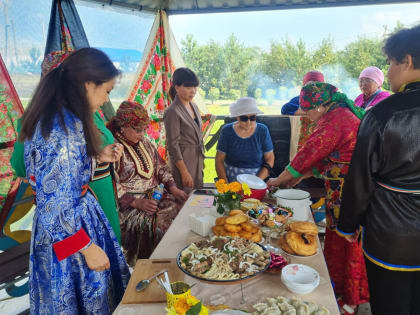 Знакомство с бытом телеутов
