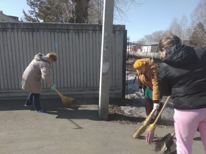 Всекузбасский субботник прошел в Кузбасском хосписе