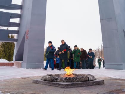 Почтили минутой молчания память воинов
