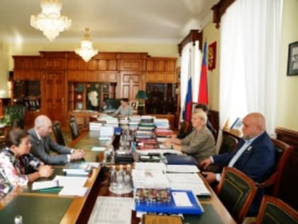 Губернатор КуZбасса Сергей Цивилев провел рабочую встречу с главным трансплантологом РФ