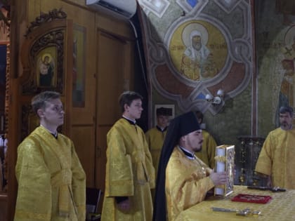 Епископ Новокузнецкий и Таштагольский Владимир совершил Божественную литургию в Спасо-Преображенском кафедральном соборе