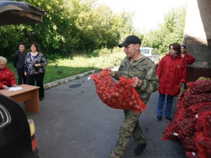 По поручению Сергея Цивилева 10 тысяч кузбассовцев получили бесплатно овощные наборы