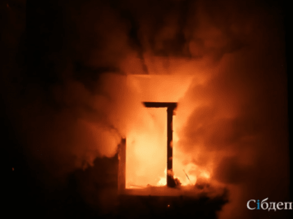 Странные возгорания на балконах в Кузбассе подвергли опасности жизни людей