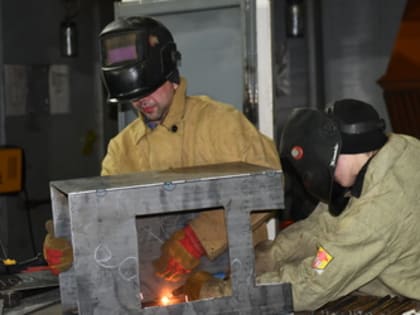 Новая партия печек-буржуек для обогрева солдат в полевых условиях готова