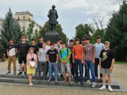 4 августа  абитуриенты из  Республики Таджикистан посетили экскурсию «Легенды старого центра»