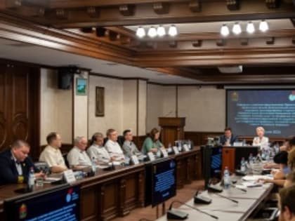 Эксперты «Сибирского цемента» приняли участие в совещании по вопросам создания условий для внедрения инновационных технологий в отрасли дорожного строительства