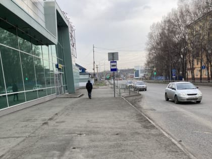 Новокузнечане спрашивают, почему остановка «Машзавод» осталась без павильона (ФОТО)