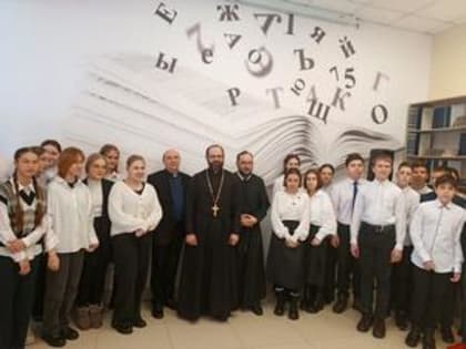 Делать добрые дела и утверждать вечные человеческие ценности