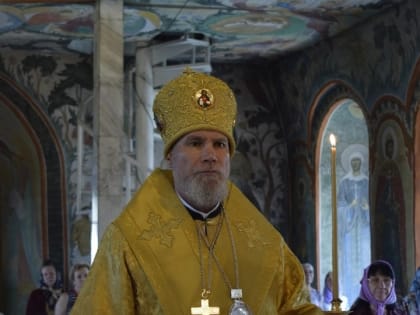 Епископ Новокузнецкий и Таштагольский Владимир совершил всенощное бдение в Спасо-Преображенском кафедральном соборе