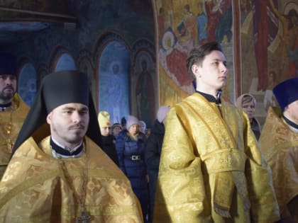 Епископ Новокузнецкий и Таштагольский Владимир совершил Божественную литургию в Спасо-Преображенском кафедральном соборе