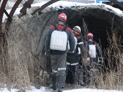 На "Листвяжной" спасатели подняли на поверхность тела еще 13 человек