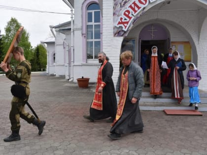 В Кузбассе состоялся ежегодный крестный ход-сплав по реке Томь 