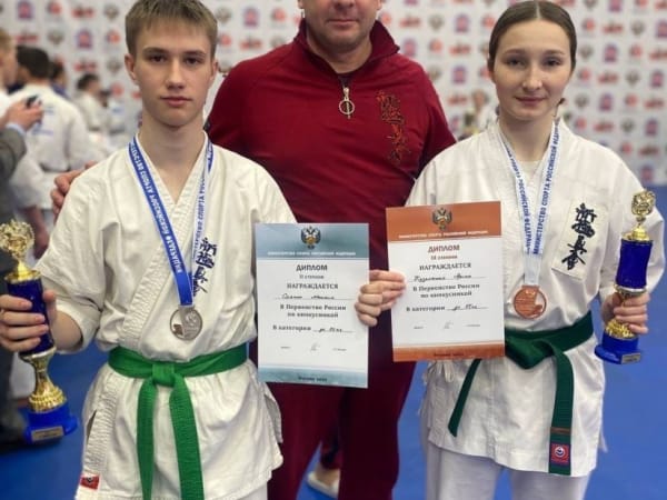 Новокузнечане завоевали четыре медали на чемпионате России по шинкиокушинкай каратэ (ФОТО)