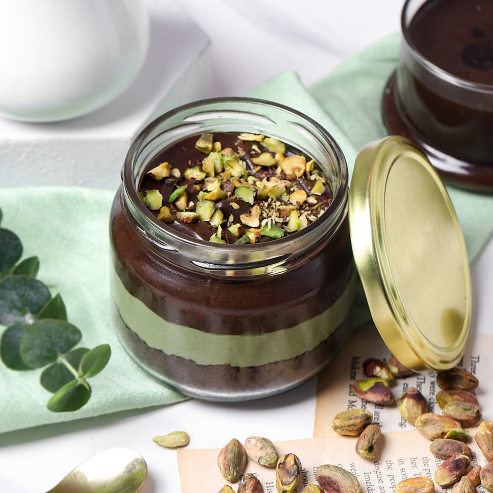 Kunafa Pistachio Jar Cake