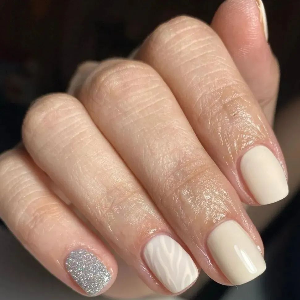Professional shellac nails design with intricate patterns - Toronto nail salon