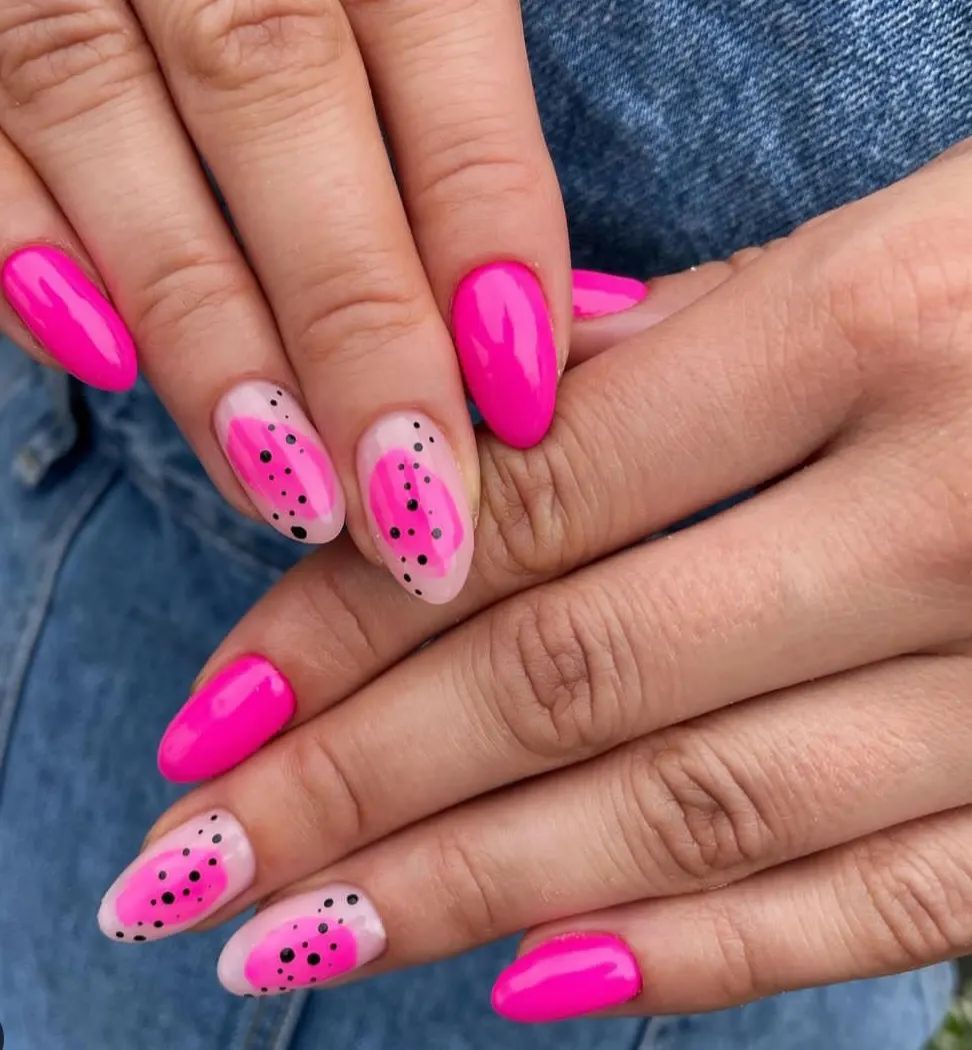 Professional shellac nails design with intricate patterns - Toronto nail salon