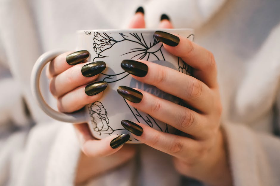 almond-nails_1