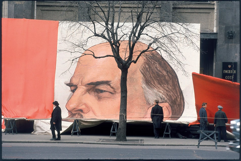 Moscow, 1967. © Elliott Erwitt/Magnum Photos/Courtesy of Edwynn Houk Gallery, New York and Zürich