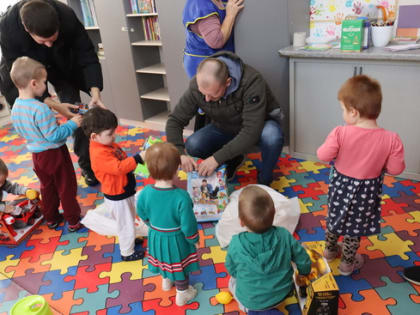 Сергей Будкин посетил "Мамин домик"