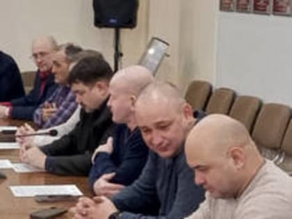 Депутаты обсудили роль спорта для ветеранов СВО и снос недостроенного бассейна