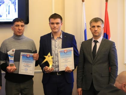 Глава города Алексей Соколов наградил лучших спортсменов и тренеров по итогам 2022 года