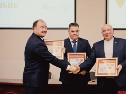 Дмитрий Наумов принял участие в торжественной церемонии гашения почтовой марки, посвященной городу Владимиру