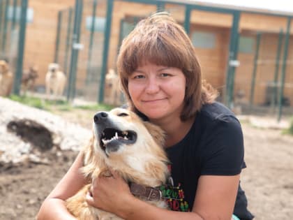 Собака из владимирского приюта стала терапевтом для детей