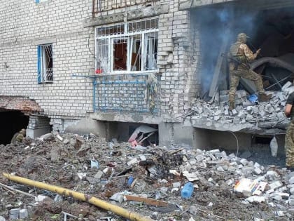 ВСУ обстреляли школу и жилые дома в Булавиновке в ЛНР