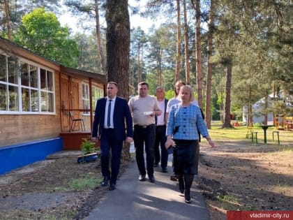 Дмитрий Наумов проверил готовность загородных детских центров отдыха к летнему сезону