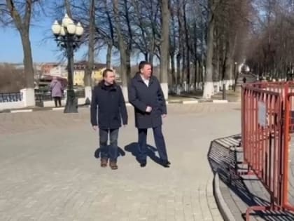 На смотровой площадке в центре Владимира деформировалось ограждение и просела плитка
