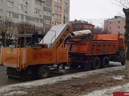 Снег и лед с улиц Владимира убирают круглосуточно