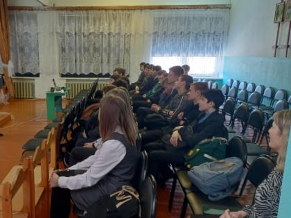 Правовая школа продолжает свою работу