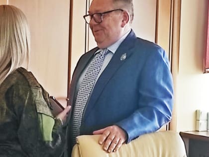 Во Владимирской области наградили медиков-добровольцев Почётным знаком губернатора