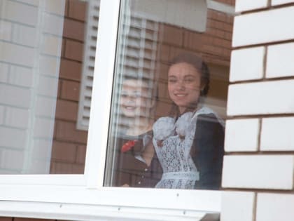 41% взрослых считает, что с домашними заданиями дети должны справляться самостоятельно