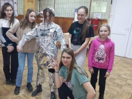 «Таких не берут в космонавты» конкурсно – игровая программа