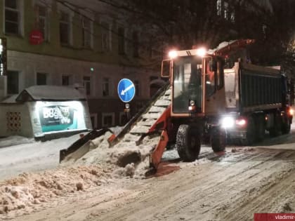 За сутки из Владимира вывезено более 2400 кубометров снега