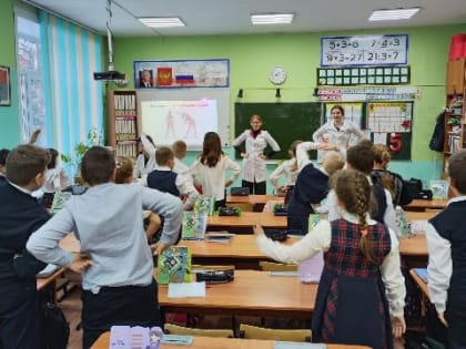 В рамках здоровьесберегающих технологий, позволяющих решить проблему сохранения и укрепления здоровья детей, ГБПОУ ВО «ММК» сотрудничает с образовательными учреждениями города.