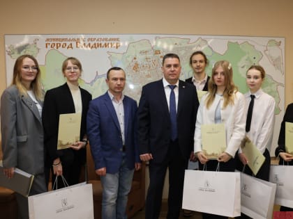 Воспитанники технопарка «Кванториум-33» стали победителями конкурса «Лучший двор»