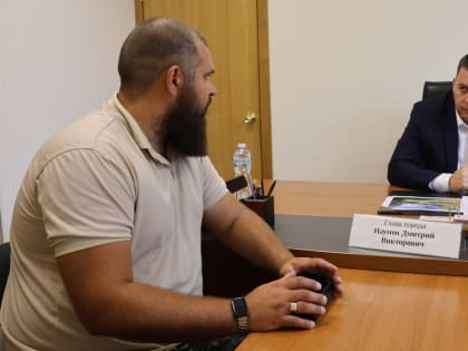 Глава города Владимира проводит прием граждан