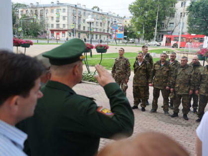 «Возвращайтесь с Победой!»