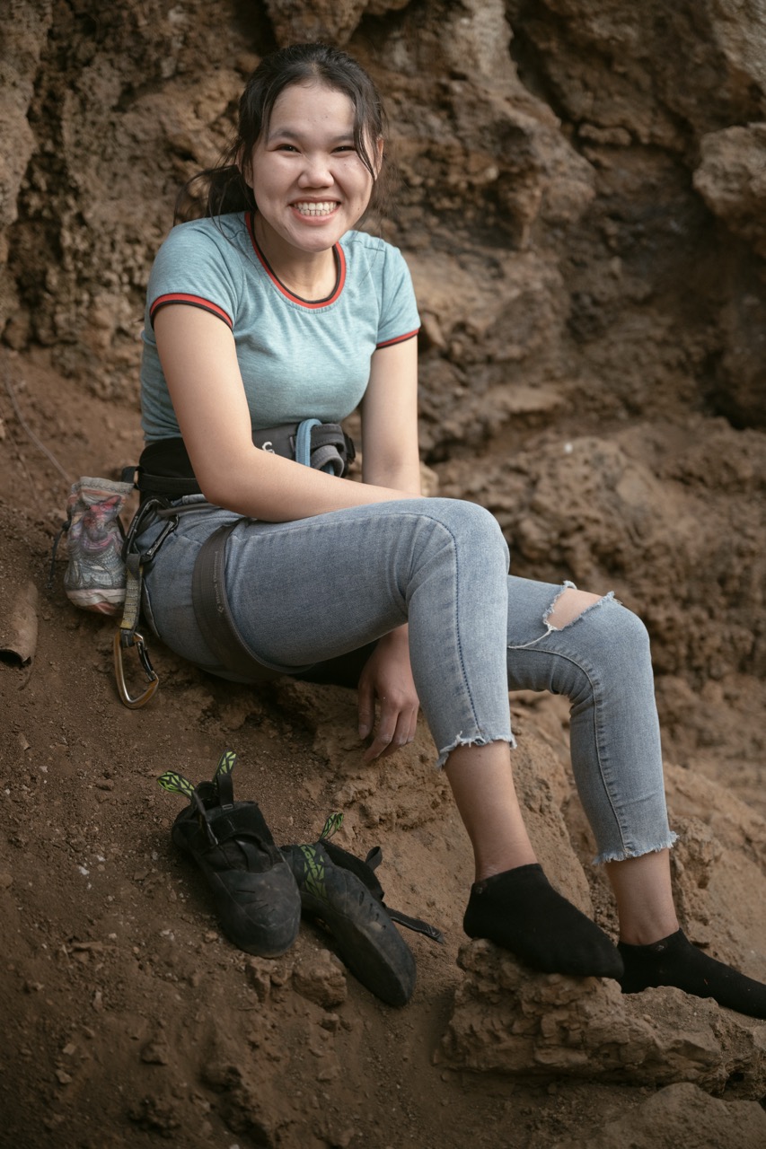 lao-staff-climbing16.jpeg