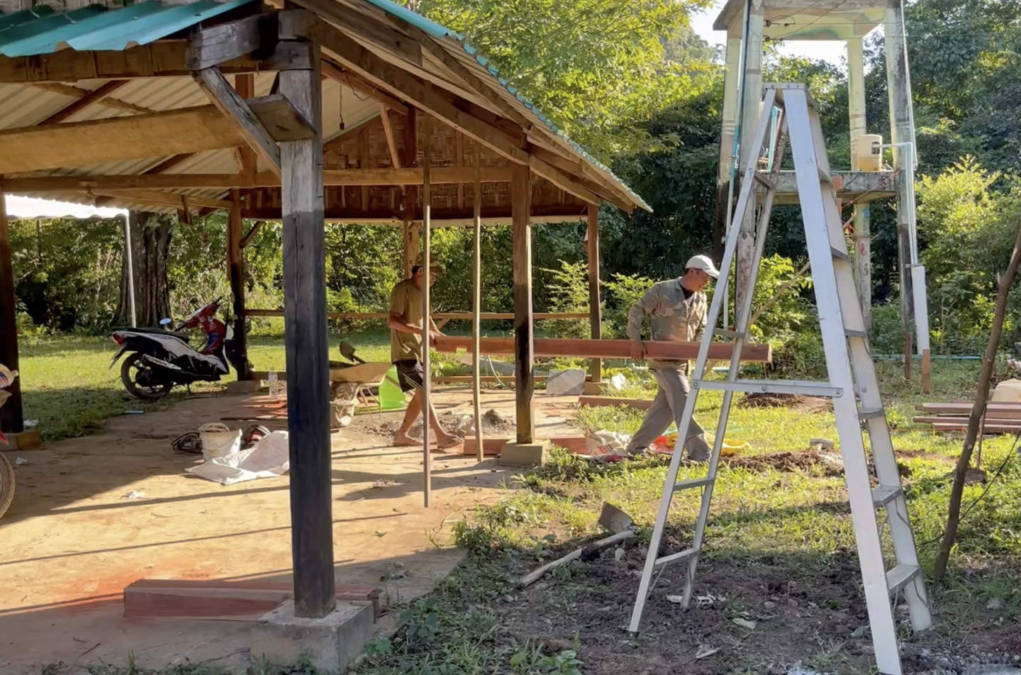roof-construction.jpg