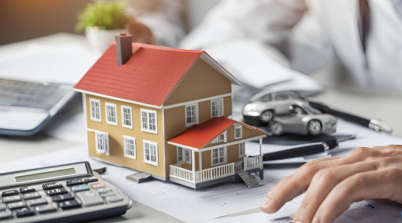 Homeowners-Insurance-Module-On-A Table