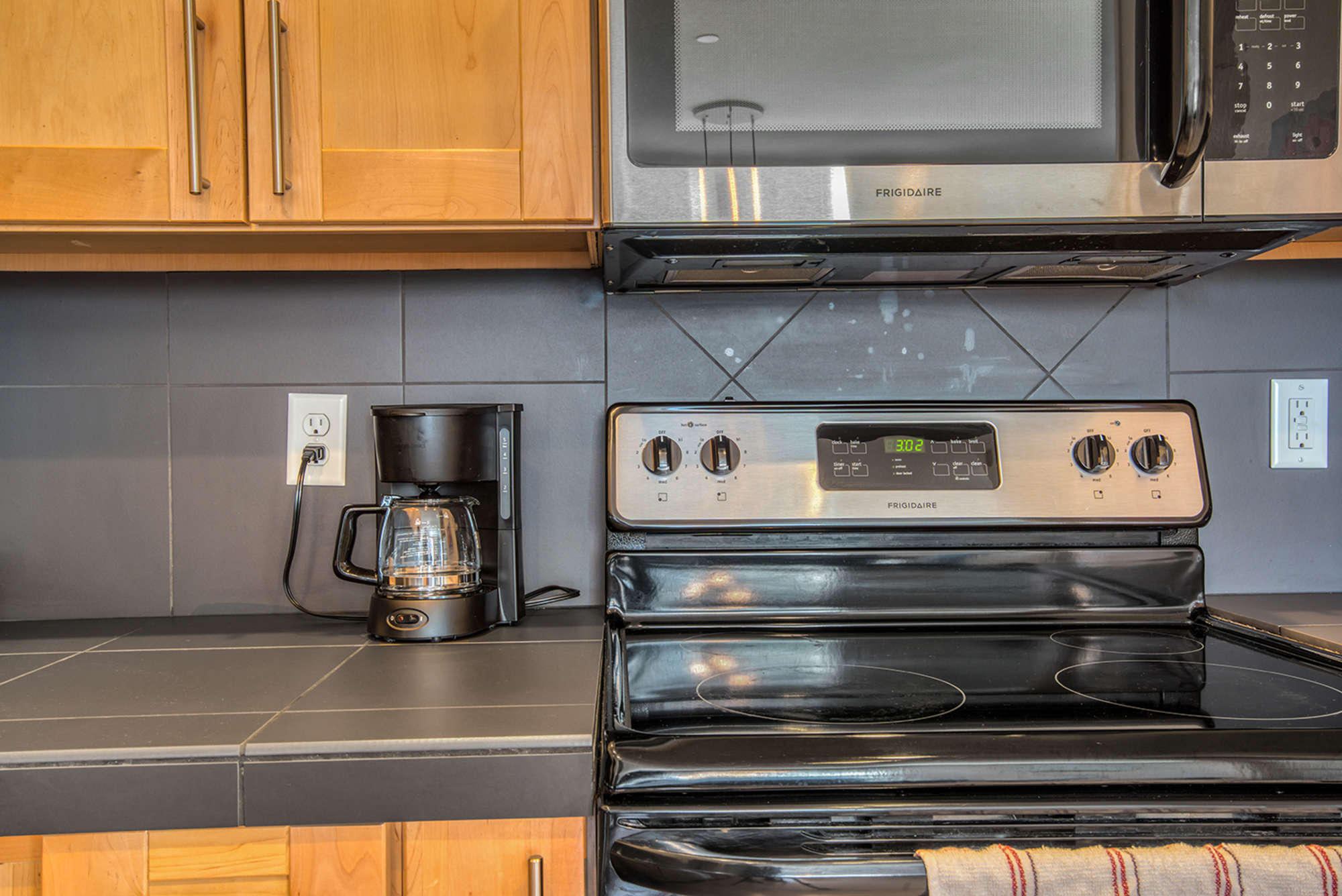 thumbnail view of a listing photo