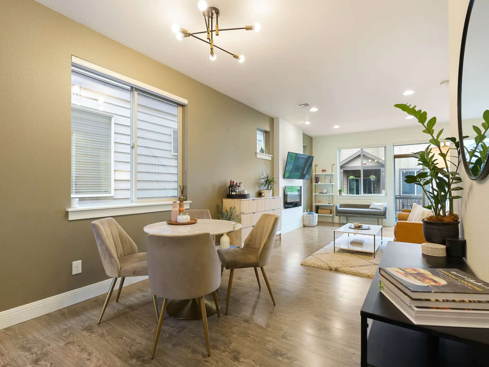 open floor plan for easy collaboration