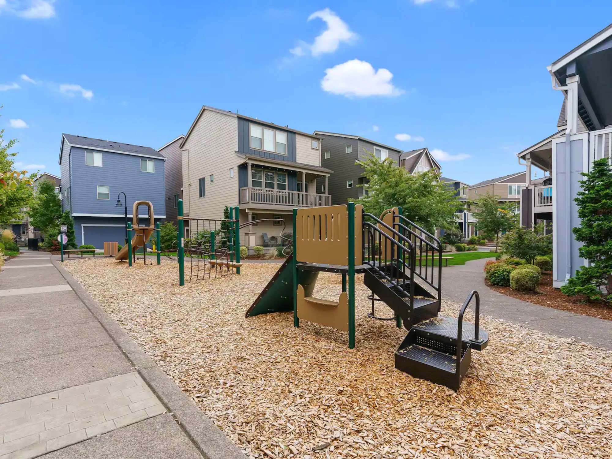 thumbnail view of a listing photo