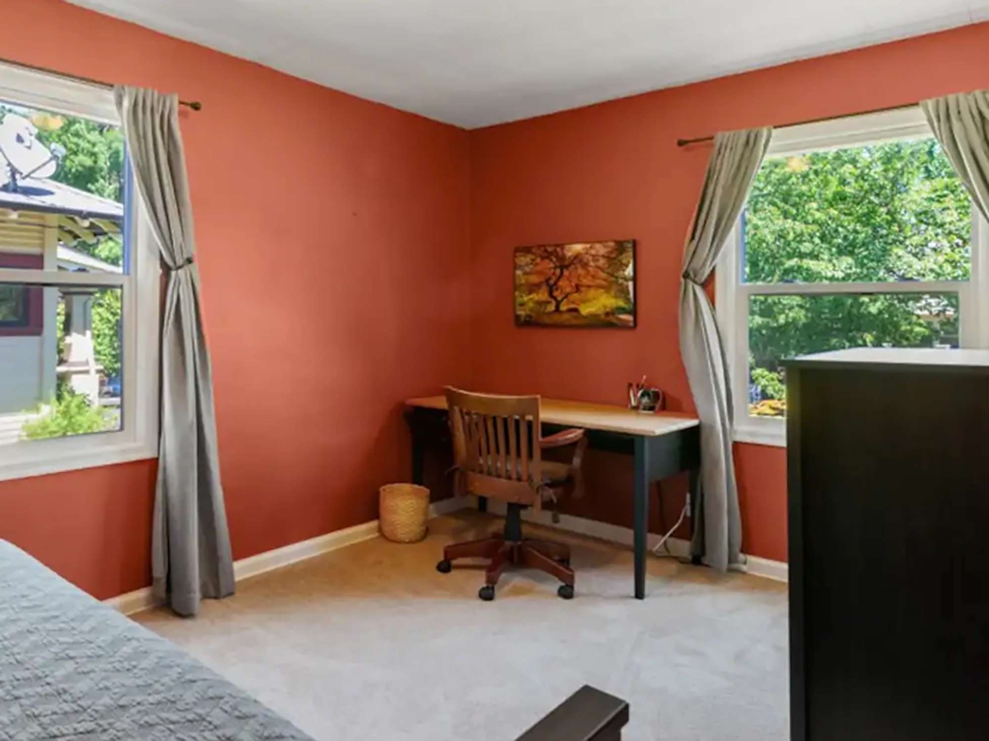 solo desk for private work